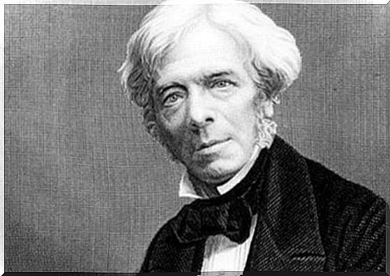 Michael Faraday: biography of a transcendent physicist